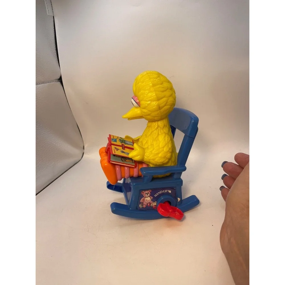 Vintage IUCO Big Bird Musical Wind Up Toy Rocking Chair Muppets Sesame Street